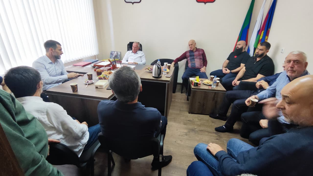 Представитель правительства Дагестана в Краснодарском крае встретился с заместителем муфтия Духовного управления мусульман Республики Адыгея и Краснодарского края